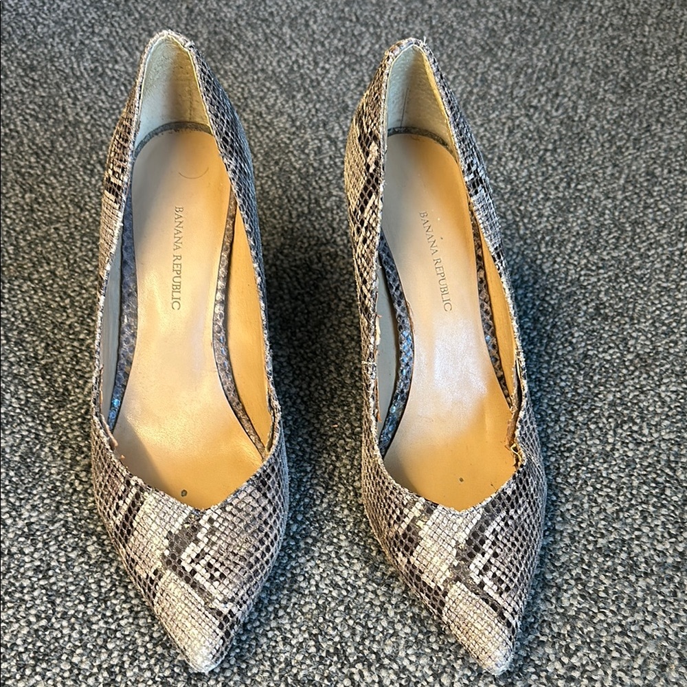 Banana Republic Snake Print Women's Shoes